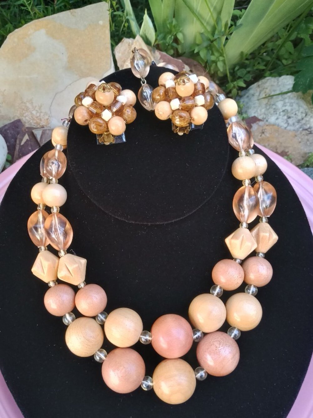 1960's Myrtle Wood Choker & Earrings